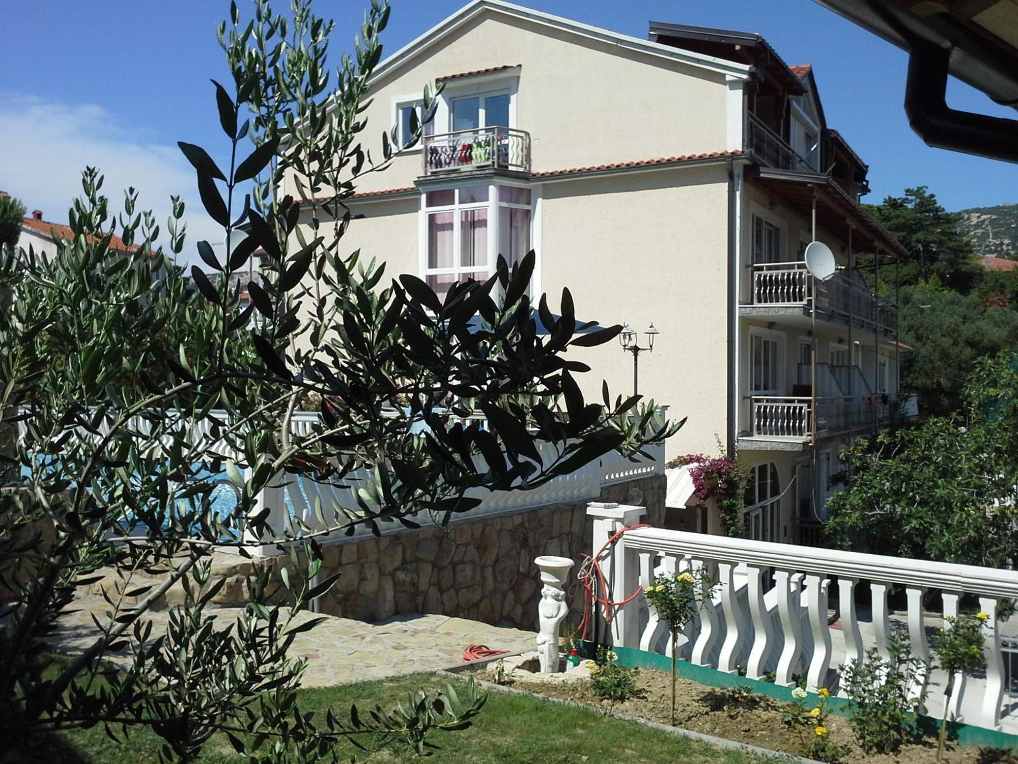 Apartments Happy Island Rab Rab Town Zewnętrze zdjęcie